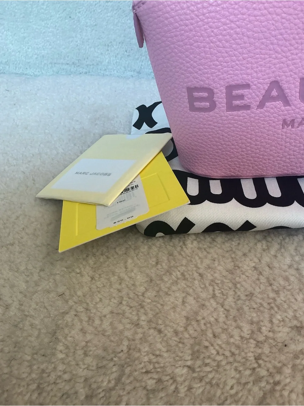 NEW WITH TAGS MARC JACOBS THE BEAUTY COSMETIC BAG CASE IN RIBBON PINK